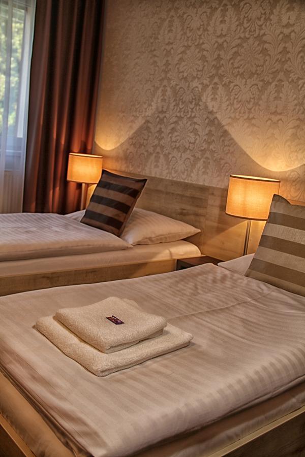Hotel U Kasny Rajhrad Buitenkant foto