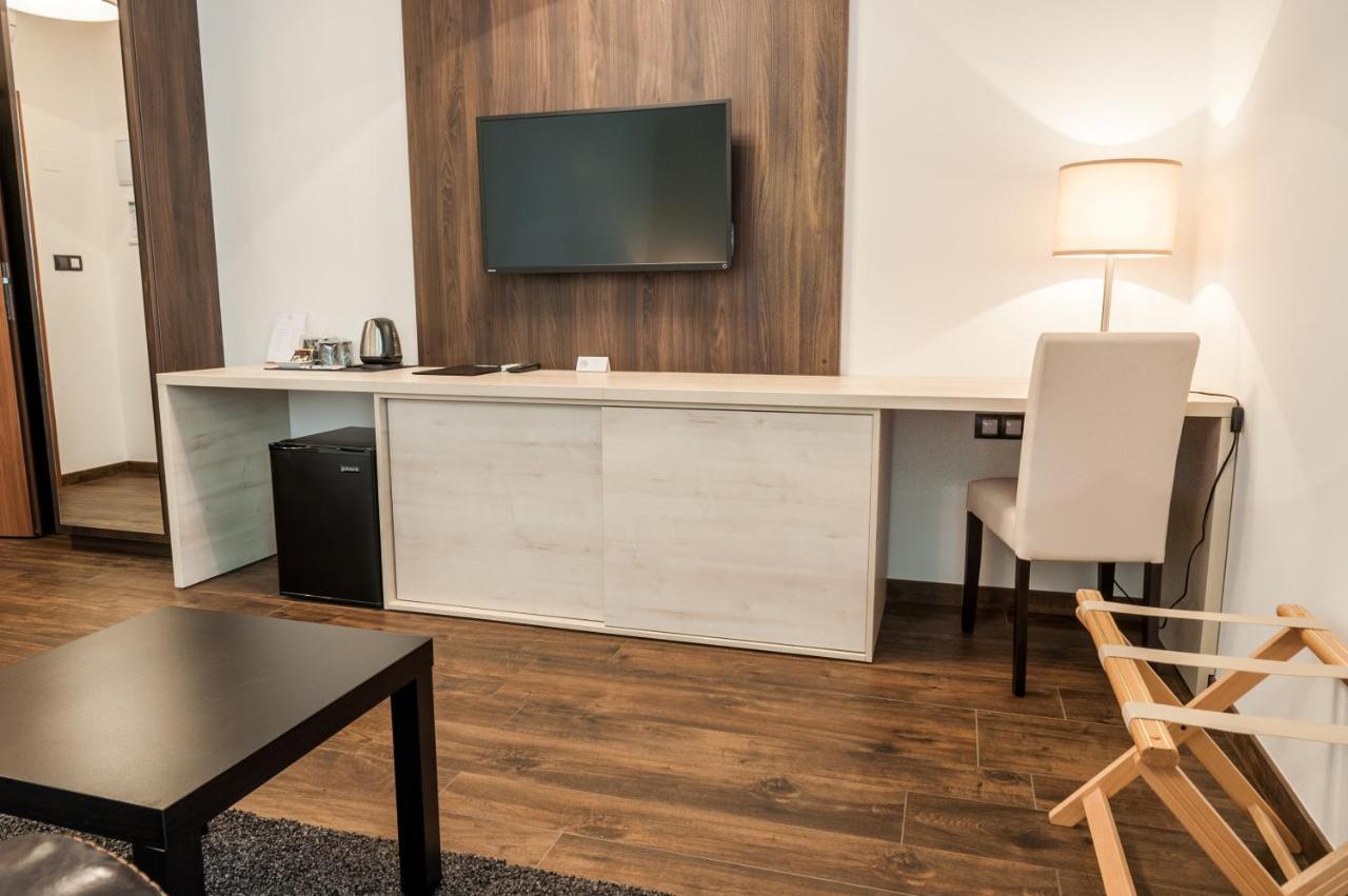 Hotel U Kasny Rajhrad Buitenkant foto